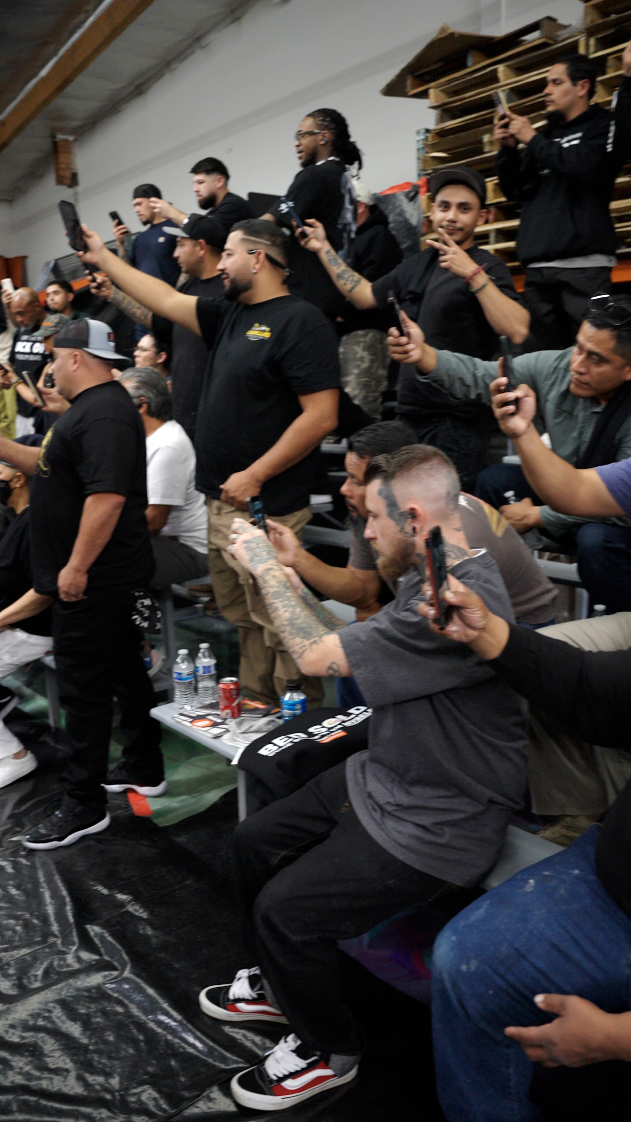 FANS PHONES